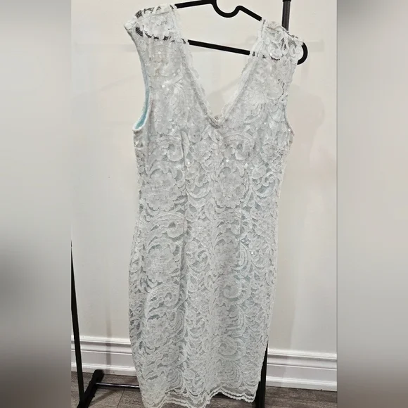 NWT - Le Chateau Lace Midi Dress in Light, Pastel Blue - Picture 2 of 6